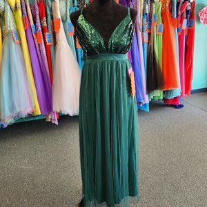 Prom Dress Formal Emerald Green Size 2